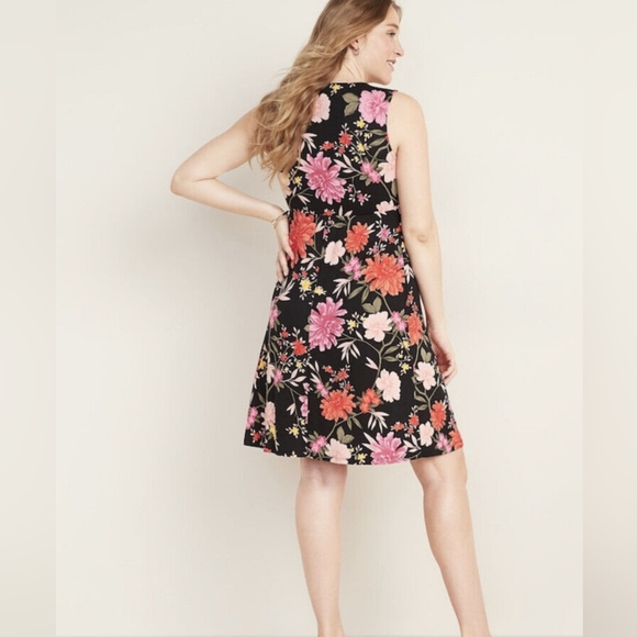 Old Navy || Maternity Midi Dress, Medium, Black Floral - Picture 3 of 4